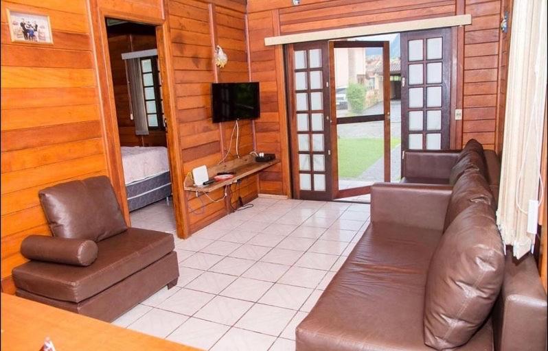 Casa De Praia Estilosa Com Piscina No Condominio-Litoral Norte ベルチオガ エクステリア 写真